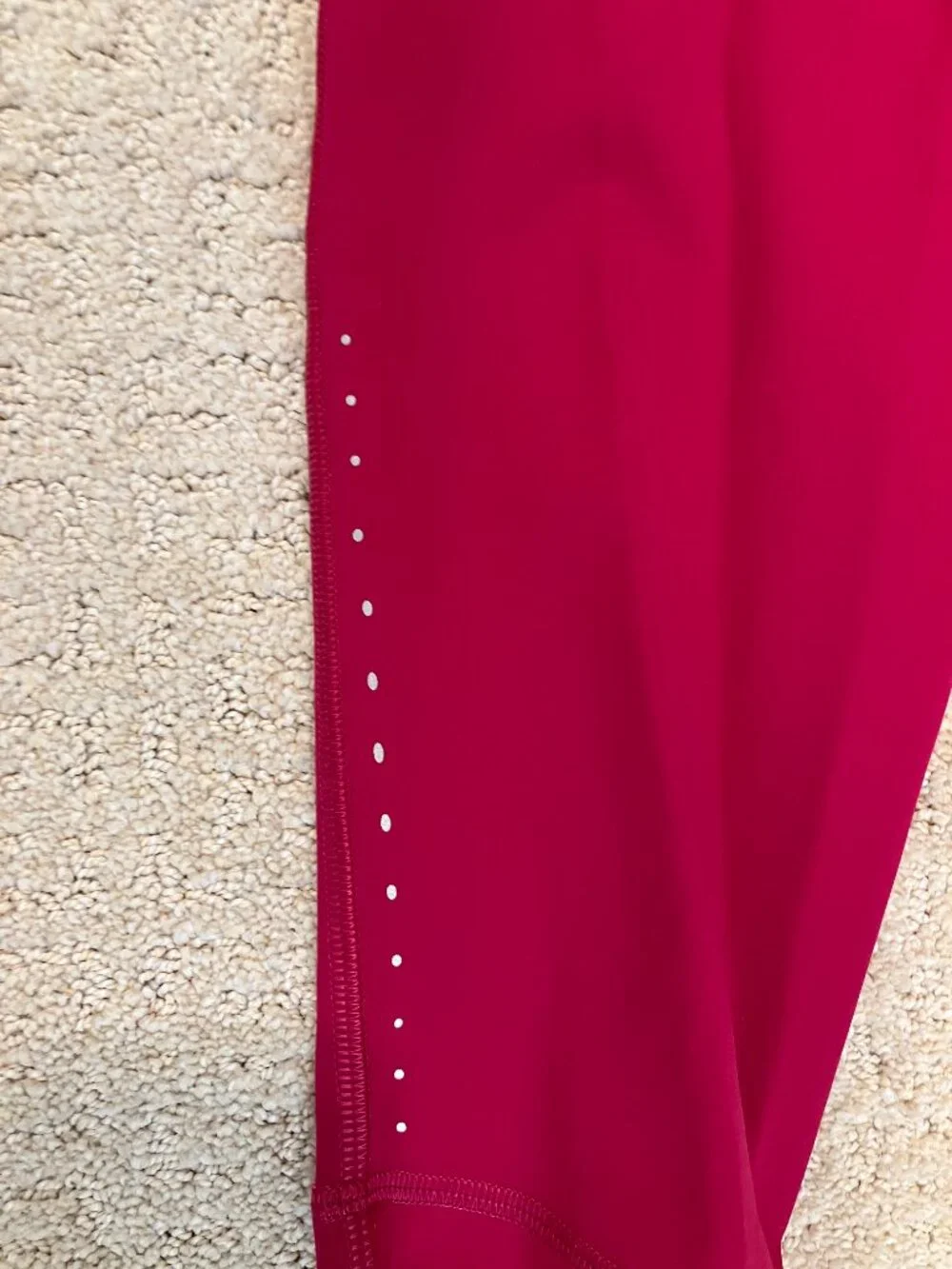 Lululemon Magenta Leggings | Size 14 | Side Pockets | Reflective Detail